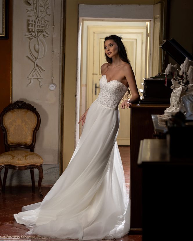 Kamea Wedding Dress
